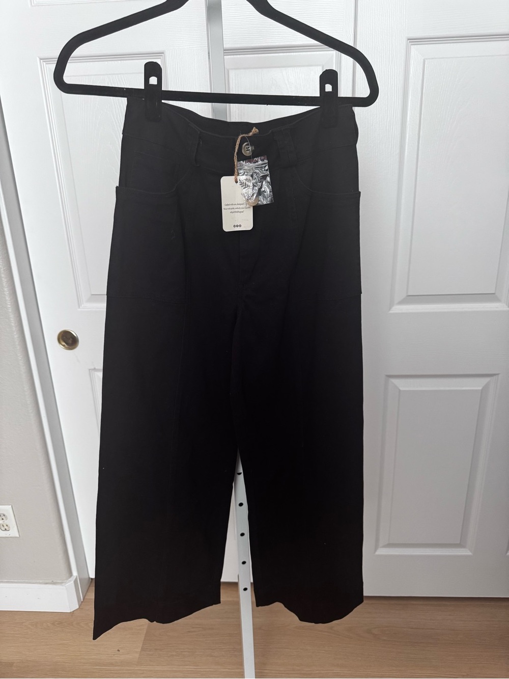 Black Wide-Leg Women's Pants - Classic High-Waist